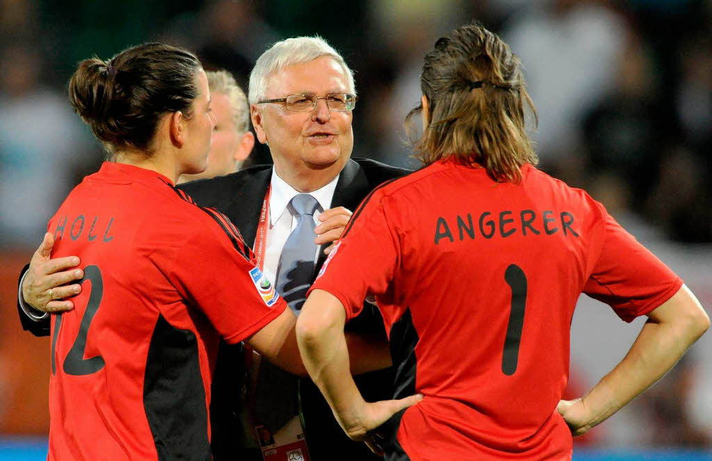 Das Ende vom groen Traum hat die deutschen Fuballfrauen bse erwischt.