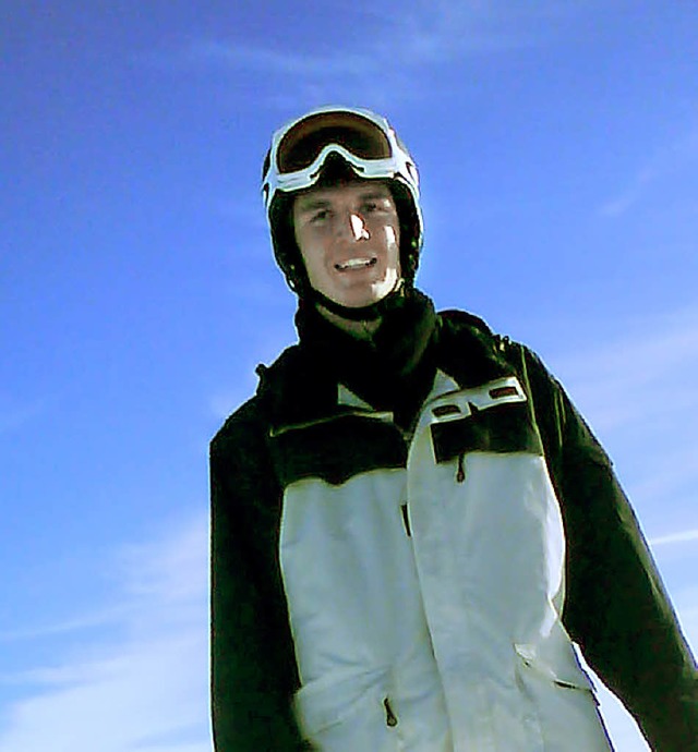 Simon Lorenz ist jetzt ausgebildeter Snowboardlehrer.   | Foto: skiclub