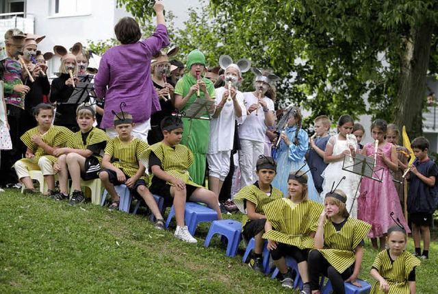 Schler spielen die  Geschichte &#8222;Tillie und die Mauer&#8220;.   | Foto: Ch. Breithaupt