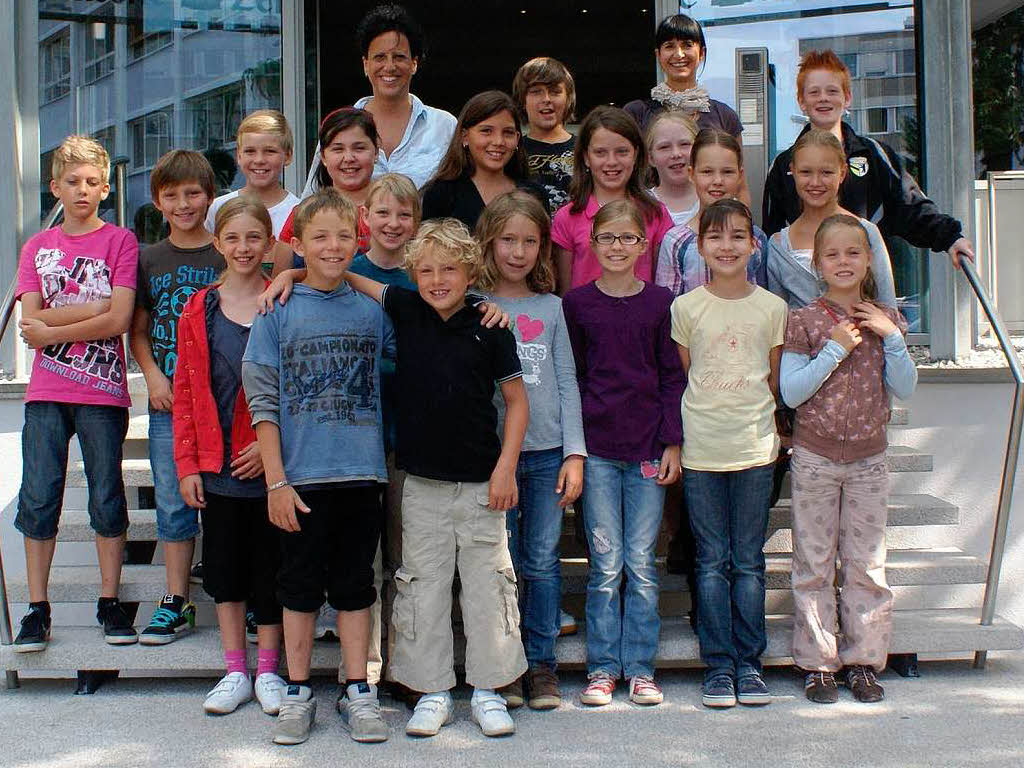 Die Klasse 4b der Grundschule aus Tumringen mit ihrer Lehrerin Veronique Elsner
