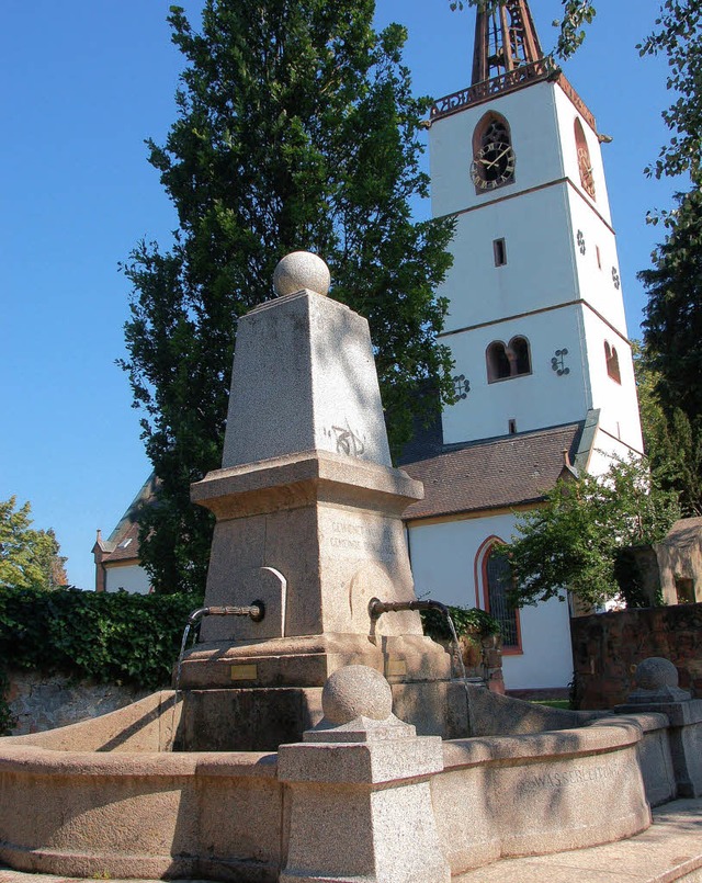 Kostbares Nass fliet aus Denzlinger Brunnen.   | Foto: Frank Kiefer