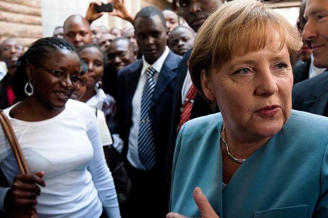 Kanzlerin Angela Merkel besucht Afrika