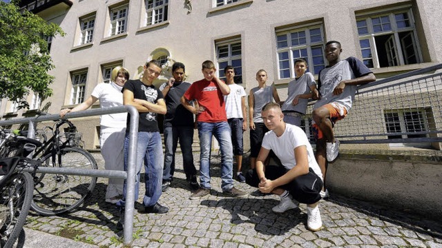 Der letzte Hauptschul-Jahrgang verlss...-Schule, die   reine Grundschule wird.  | Foto: Ingo Schneider