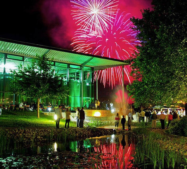 Ein groes Feuerwerk wird das  Sektfes...ezirkskellerei Markgrflerland krnen.  | Foto: BKM