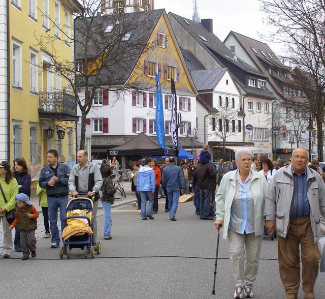 Die Hauptstrae in Neustadt wird zu Bummelmeile.  | Foto: Liane Schilling