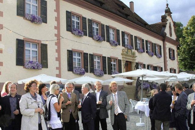 Festakt im neu gestalteten Schlosshof