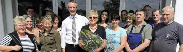 Die engeren Mitarbeiterinnen und Mitar...Jahre lang das Unternehmen mitprgte.   | Foto: Gert Brichta