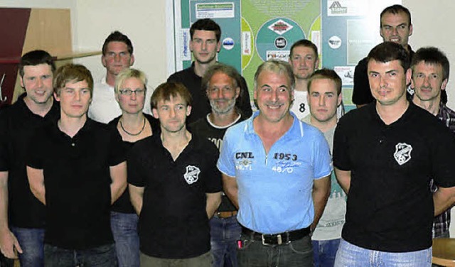 Der neu formierte Vorstand um SVB-Chef...r Roland Becherer (Zweiter von rechts)  | Foto: kurt meier