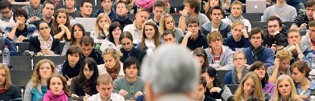 Wichtiger Baustein fr die Finanzierun...Studiums &#8211; der KfW-Studienkredit  | Foto: DPA