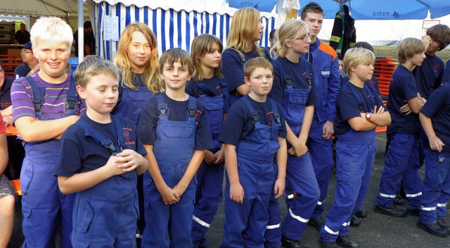 Feuerwehrnachwuchs geniet das Lagerleben.   | Foto: Cornelia Weizenecker