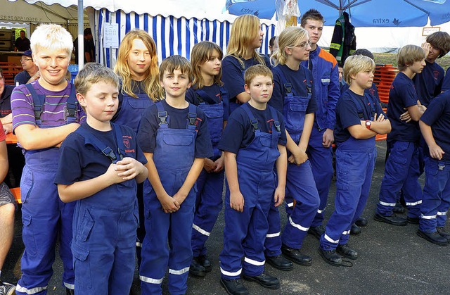 Der Feuerwehrnachwuchs geniet das Lagerleben.   | Foto: Cornelia Weizenecker