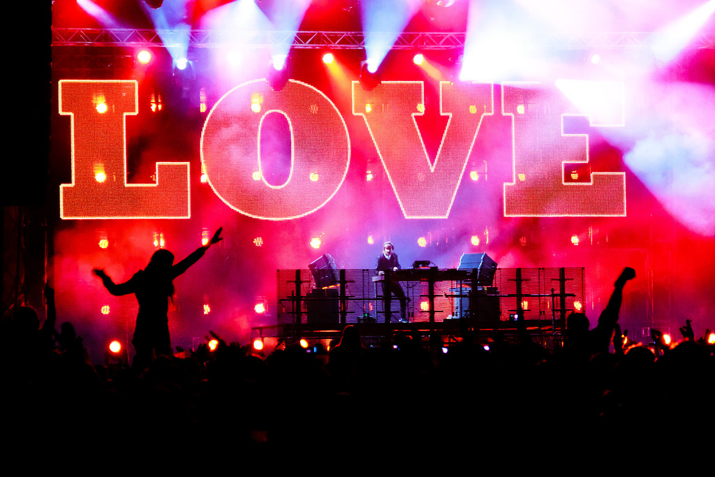 Sea of Love 2011