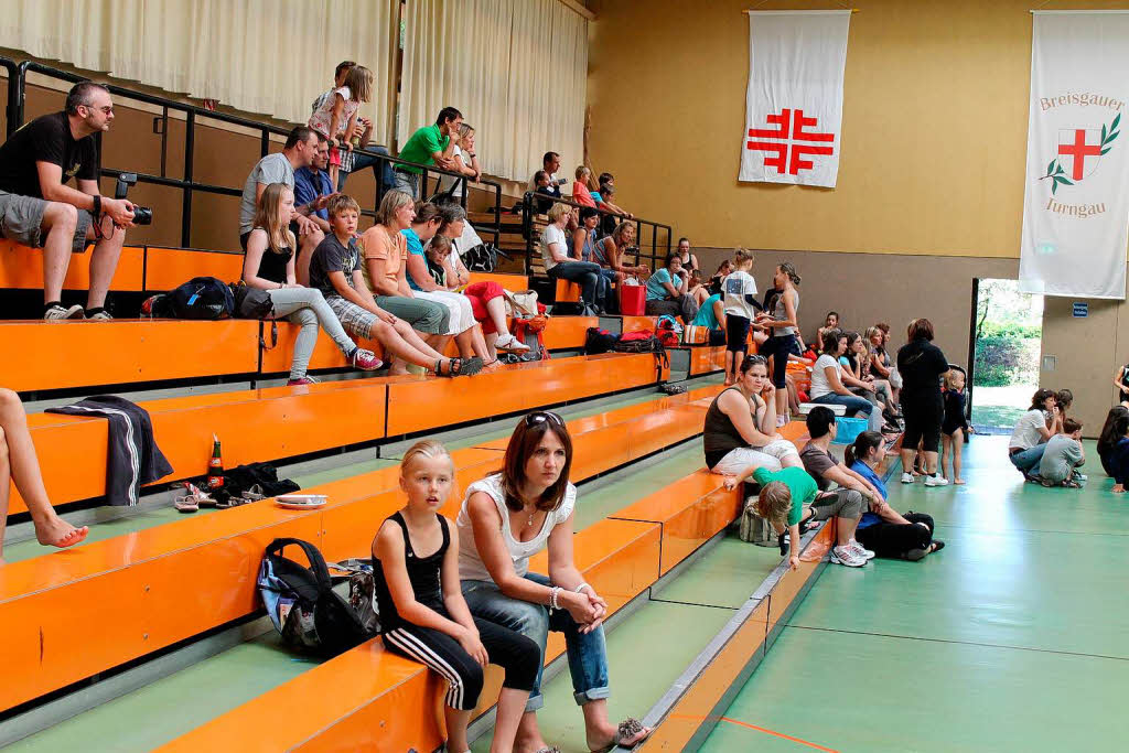 Die Zuschauer verfolgten gespannt die Wettkmpfe in der Kastelberghalle.