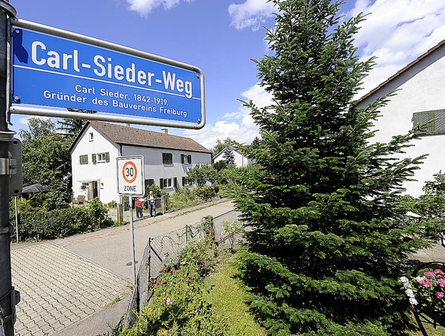 Wegweisender Name: Der Weg, der nach d...t ist, soll jetzt zum Bauland werden.   | Foto: Ingo Schneider