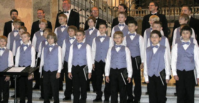 Der Riga Dom Boys Choir unter Leitung ... begeisterte standing ovations hervor.  | Foto: Margrit Matyscak