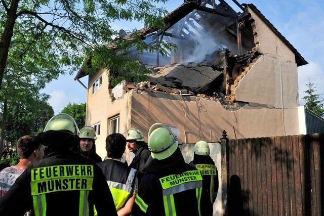 Explosion in Wohnhaus tötet Frau