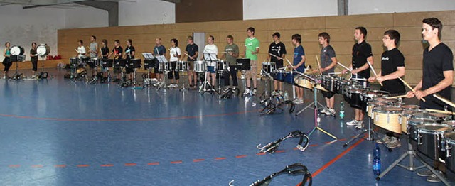 Trommeltraining des Drum Corps in einer Frankfurter Sporthalle.  | Foto: Privat