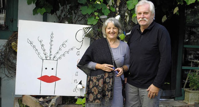 Ulrike und Peter Schlch im Garten ihres Heims in Odelshofen.   | Foto: rob