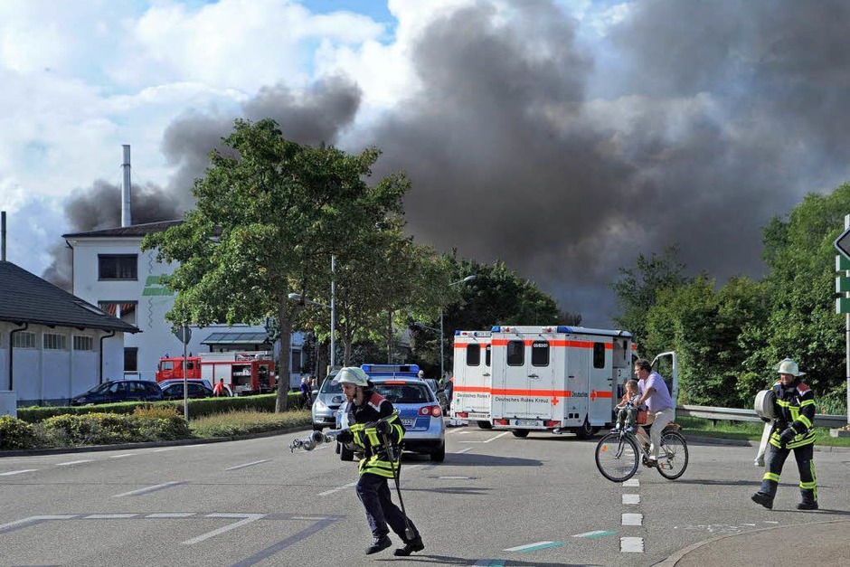 In den Gutta-Werken in Schutterwald hat es einen Großbrand gegeben. (Foto: Michael Heuberger) In den Gutta-Werken in Schutterwald hat es einen Großbrand gegeben. (Foto: Michael Heuberger)