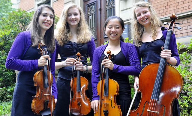 Eingespieltes Quartett (von links): Ca... Geugelin, Shih-Yu Tang, Nine Behrends  | Foto: m. bamberger