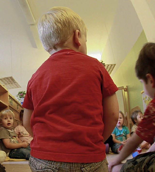 Die Kindergartenbetreuung ist in Kirch...11; und wird jetzt stufenweise teurer.  | Foto: dpa