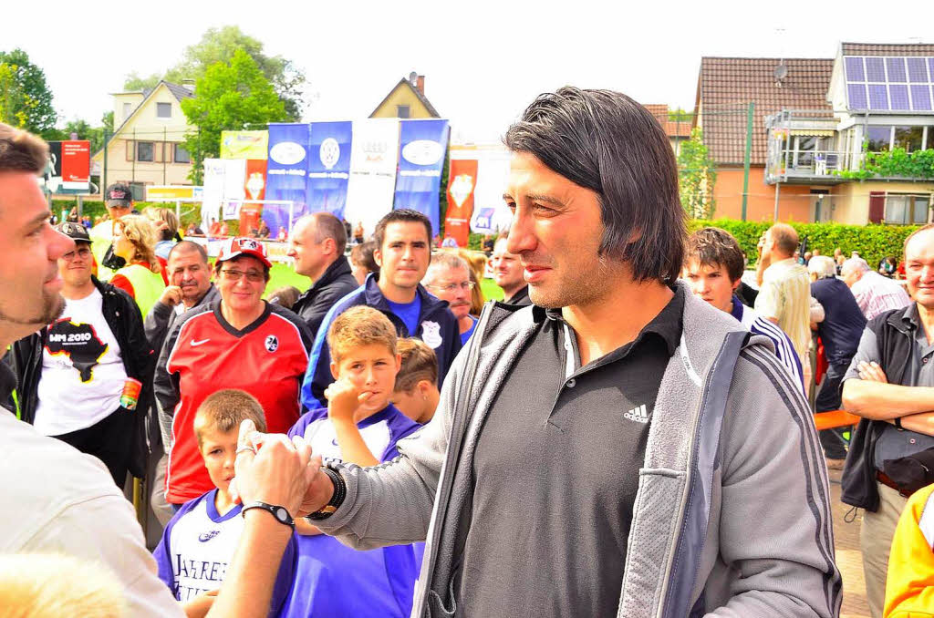 Murat Yakin,  der Trainer des Schweizer Erstligisten FC Luzern,  war ein vielgefragter Gast.