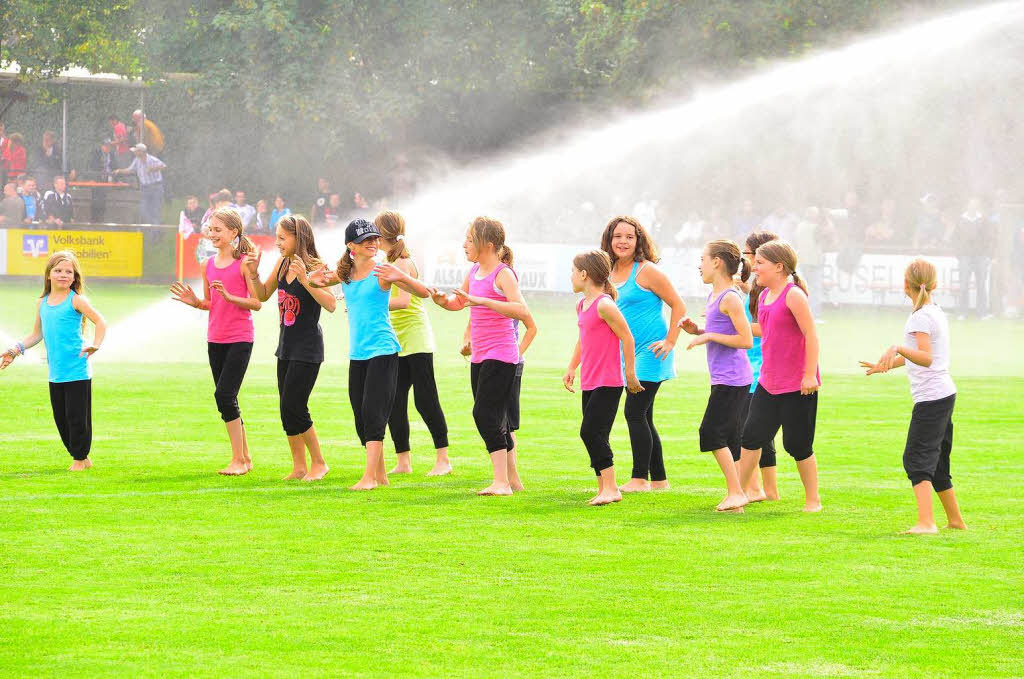 Die BSC Dance Kids unterhielten die Zuschauer  bei einer khlen Dusche auf tolle Weise.