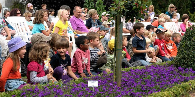 Voll besetzt war am Samstagnachmittag der  Prinzengarten bei seinem Sommerfest.   | Foto: fotos: Erika Sieberts