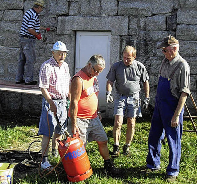 Am Hochbehlter arbeiten die Rentner zurzeit.   | Foto: Krex