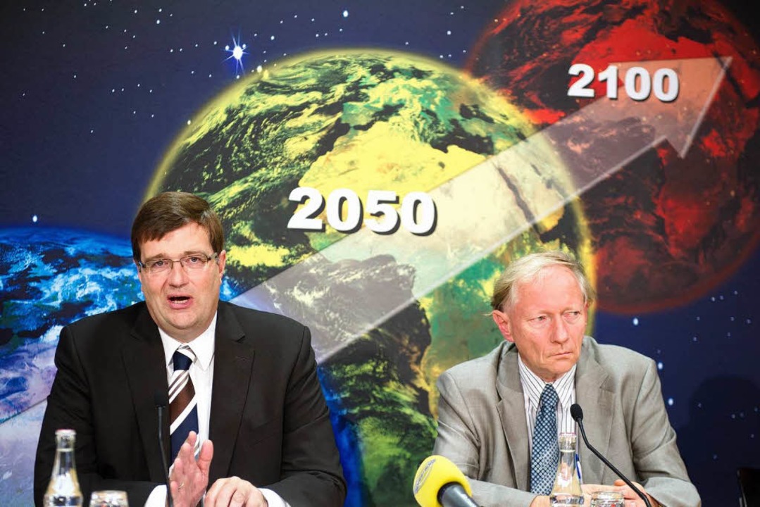 Der Präsident des Deutschen Wetterdien...eue Klimaprognose für Deutschland vor.  | Foto: dpa