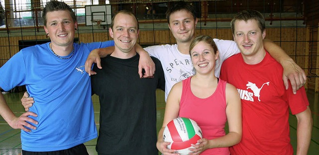 Das Siegerteam beim Volleyballturnier ... Kern, Jasmin Brg und Andreas Faller   | Foto: Dieter Maurer
