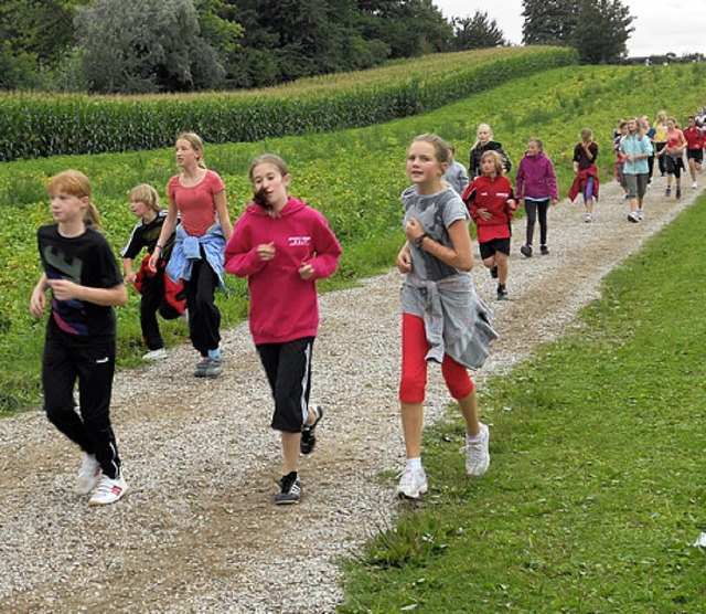 Laufen fr den guten Zweck.  | Foto: Maria Gnann