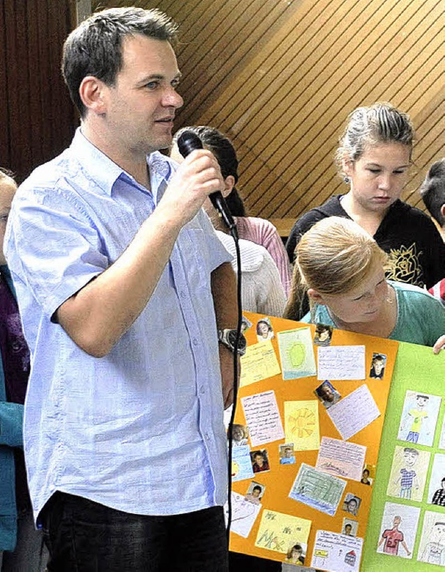 Matthias Hartmann sagt den Schlern Lebewohl.   | Foto: Jannik Schall