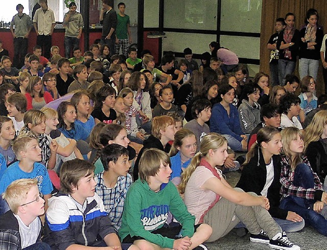 Vor den Ferien erklrte Schulleiter Ko... dass sich &#8222;lernen lohnt&#8220;.  | Foto: privat