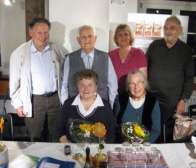 Die Muettersprochgruppe Hausen (von li...zio, Heidi Zllner und Roland Lederle   | Foto: Privat