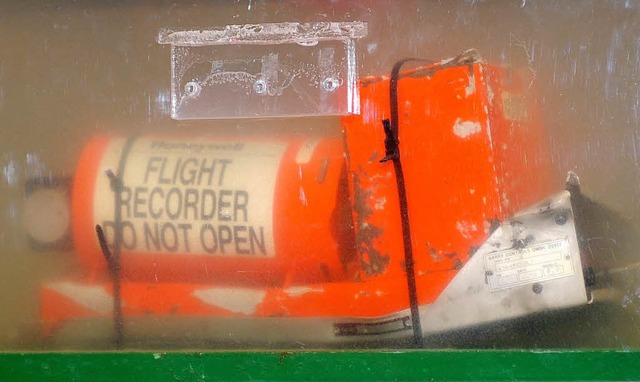 Dieser Flugschreiber wurde nun vorlufig ausgewertet.  | Foto: dpa