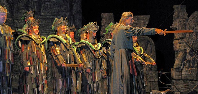 Nabucco ist genesen und versammelt sei...m Fenena und die Hebrer zu befreien.   | Foto: Philipp