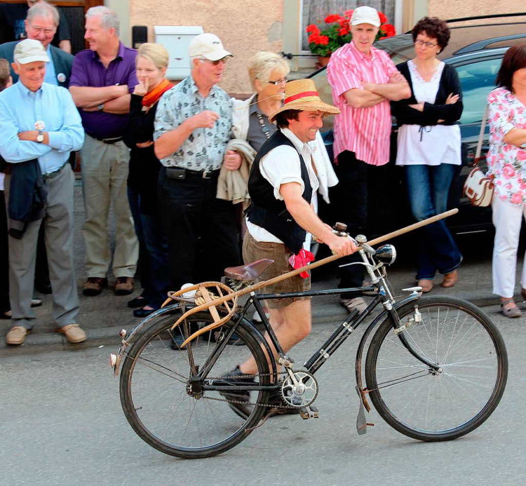 Mit dem Fahrrad zur Heuernte .. Mit dem Fahrrad zur Heuernte ..