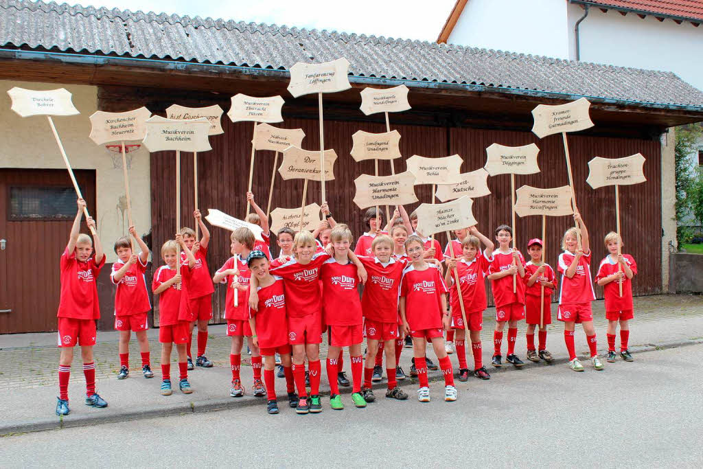 Warten auf den Ansturm: Täfeleträger des SV Unadingen Warten auf den Ansturm: Täfeleträger des SV Unadingen