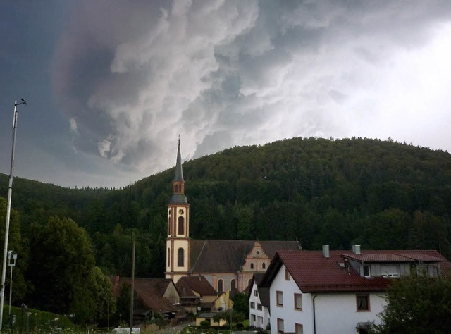 Dunkle Gewitterwolken  ber Ettenheimmnster  | Foto: Stefan Ohnemus