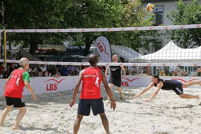 Nitz/ckert lieben heie Spiele im Sand