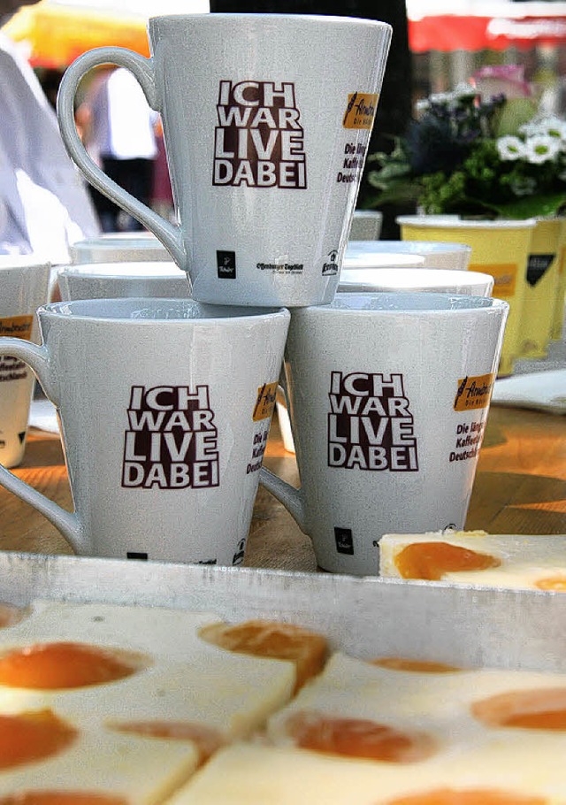 Zur Erinnerung an den Rekordversuch gi...uchen, sondern auch eine Kaffeetasse.   | Foto: N. Butz