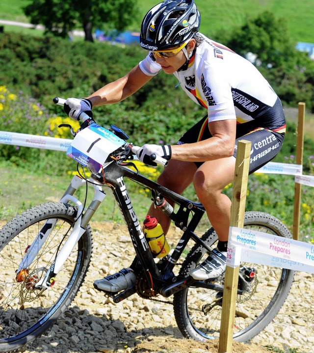 Erster Test auf dem Olympiakurs in London: Sabine Spitz   | Foto: Schuble