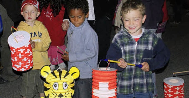 Hhepunkt fr Kinder und Familien bei ...n ist der traditionelle Lampionumzug.   | Foto: Hrvoje Miloslavic