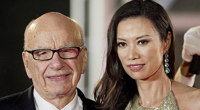 Rupert Murdoch (80) und seine Frau Wendi Deng (42)    | Foto: afp