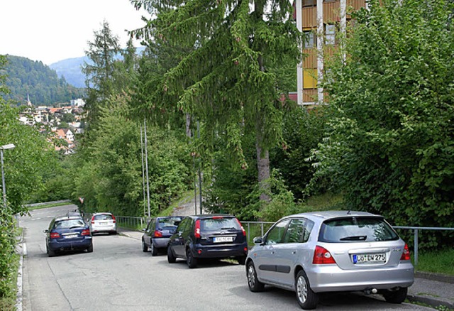 Ein Halteverbot an der Kapellenstrae ist kein Thema.   | Foto: edi