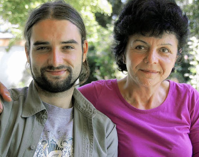 Manuel Isabo und seine Mutter Annette ...ie groe Unetrsttzung aus der Heimat.  | Foto: Jutta Binner-Schwarz