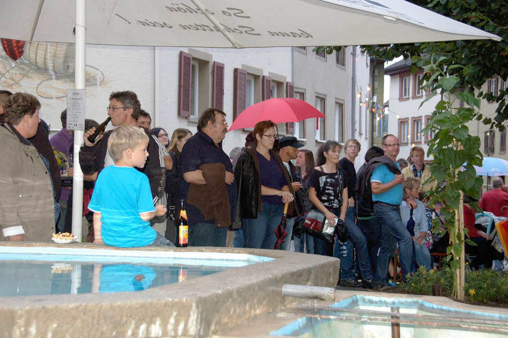 Vor der Bhne im Judenwinkel versammelten sich musikbegeisterte Gste.