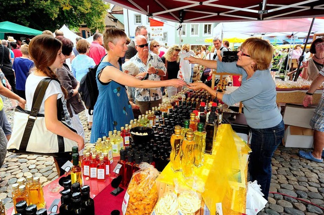 Schauen, schmecken &#8211; und Infos g... Birkenbeul am Stand des Hanselihofs.   | Foto: Thomas Kunz