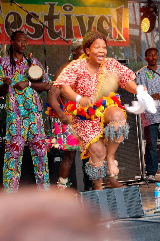 Das  Afro-Dance-Ensemble Wominba zeigte perfekte Krperbeherrschung.